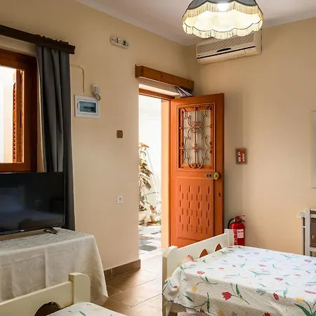 Διαμέρισμα Agaloula Centrally Located Apartments,