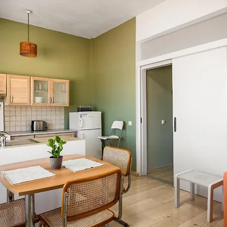 Διαμέρισμα Agaloula Centrally Located Apartments, *
