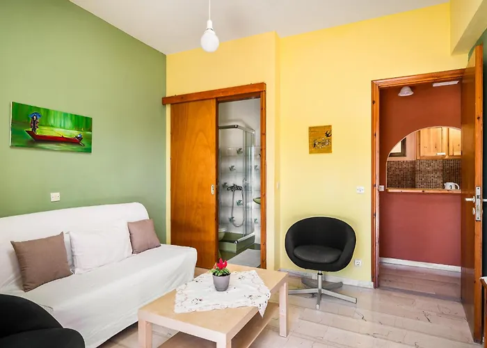 Appartement Agaloula Centrally Located Apartments,