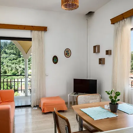 Apartmán Agaloula Centrally Located Apartments, Lákka